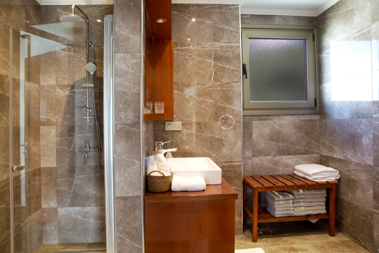 Private pool and garden